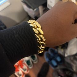 Gold Plated Cuban Link Bracelet 