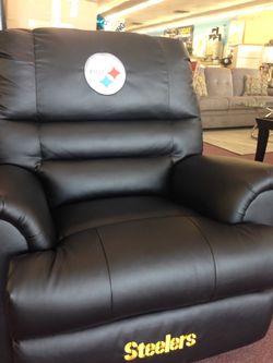🏈Brand New Pittsburgh Steelers Recliner! $50 Down Takes It Home Today!