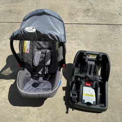 Graco Baby Car Seat + Base 