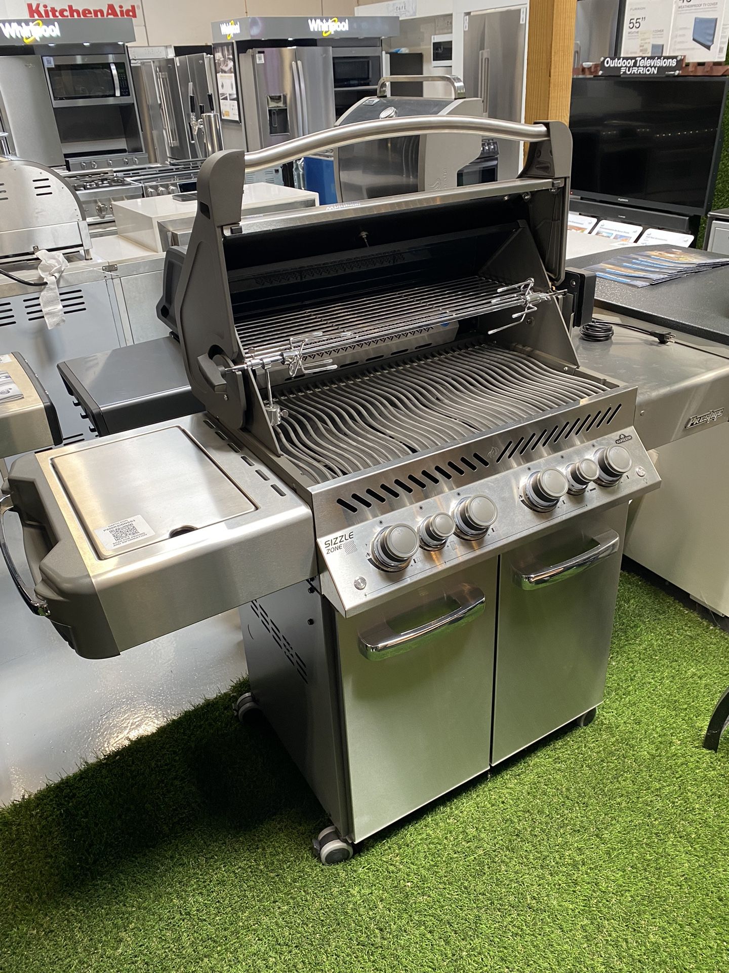 Stainless Steel Gas Grill With Infrared Side And Rear Burners