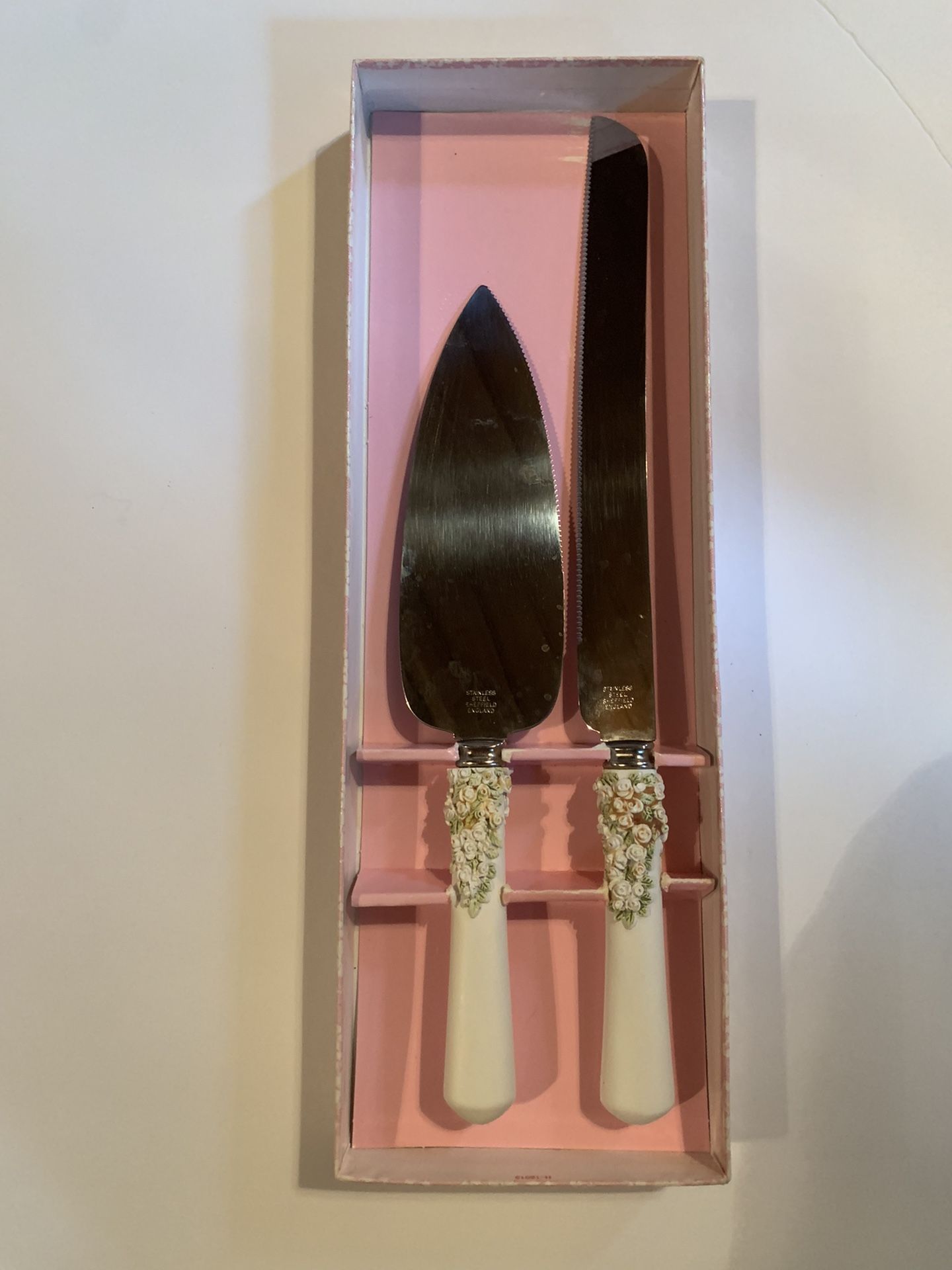 Cake knife wedding set. Vintage. Like new never used