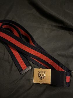 No Box, Authentic Gucci Red/blue Hold Tiger Buckle, Minor Scratches from Use Nothing Major, Never Wear Anymore, Mid Condition