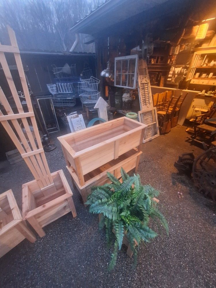 Cedar Rectangular Planter