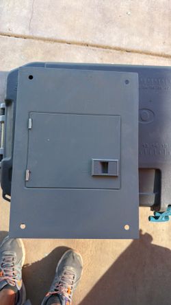 Circuit breaker load center