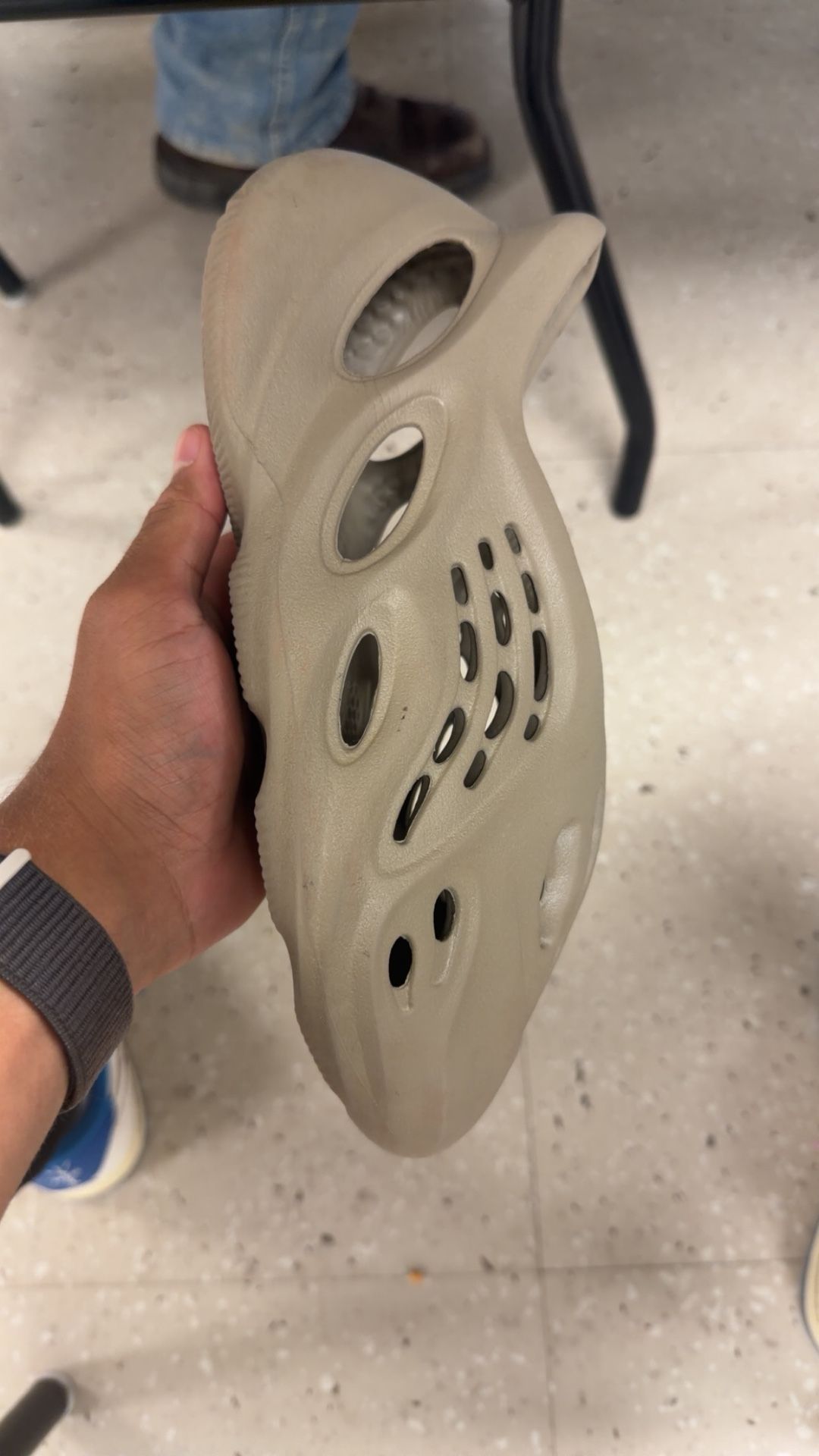 Yeezy Foam Runner 8M