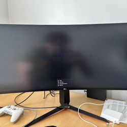 LG UltraGear 34” 160hz Ultrawide Curved gaming monitor 