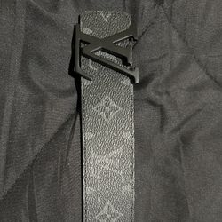 LV men’s belt