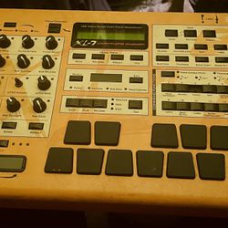 Vintage E-MU 25 Key Synthesizer Command  Station