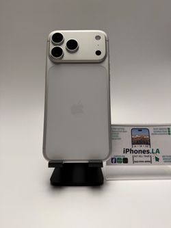 iPhone 17 Pro Max 256GB Silver Unlocked Like New