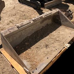 Skid Steer Smooth Bucket 