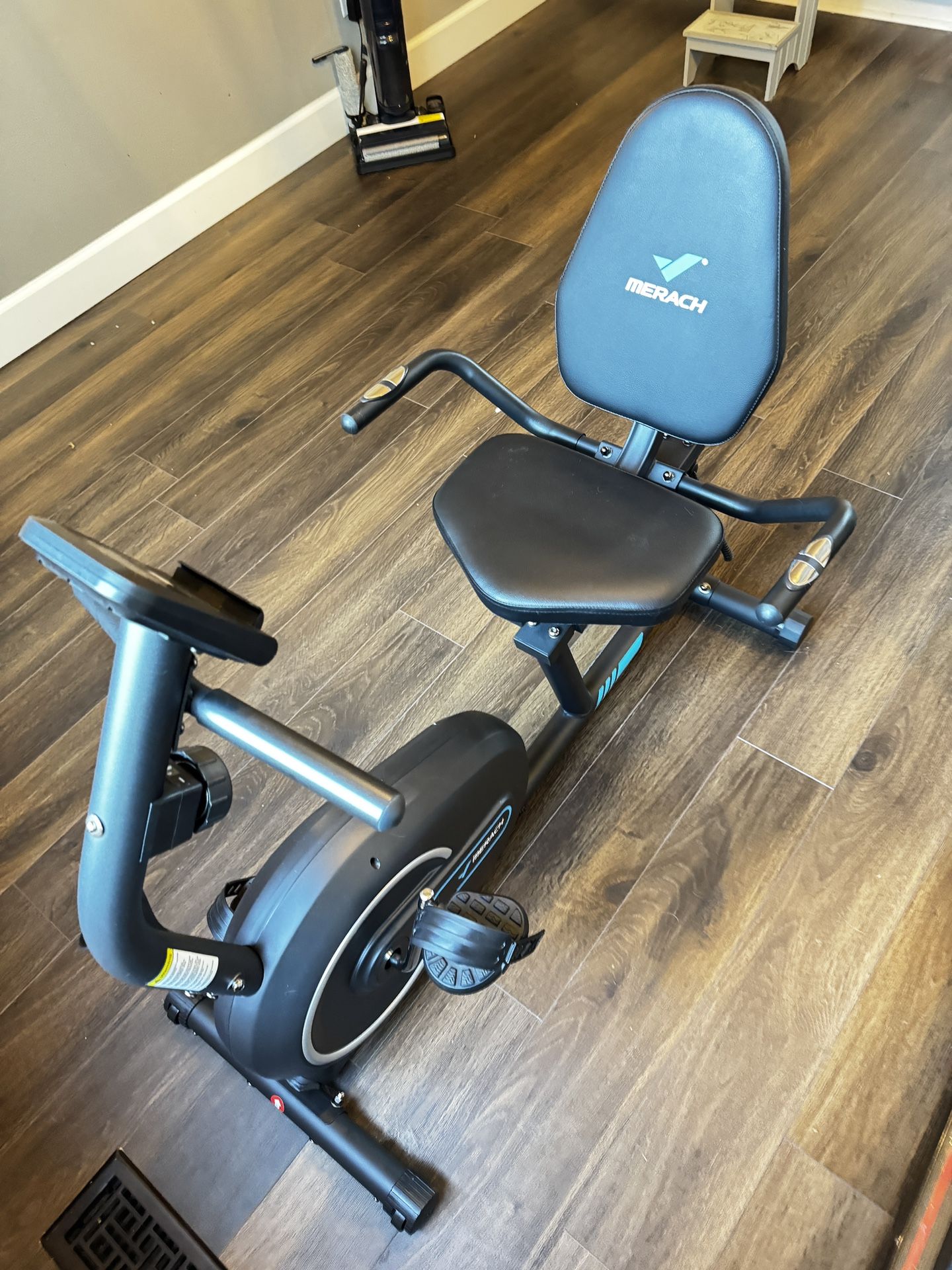 Merach Recumbent Exercise Bike – Excellent Condition