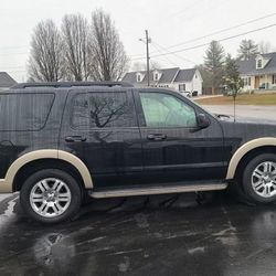 2010 Ford Explorer