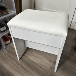 VANITY STOOL 
