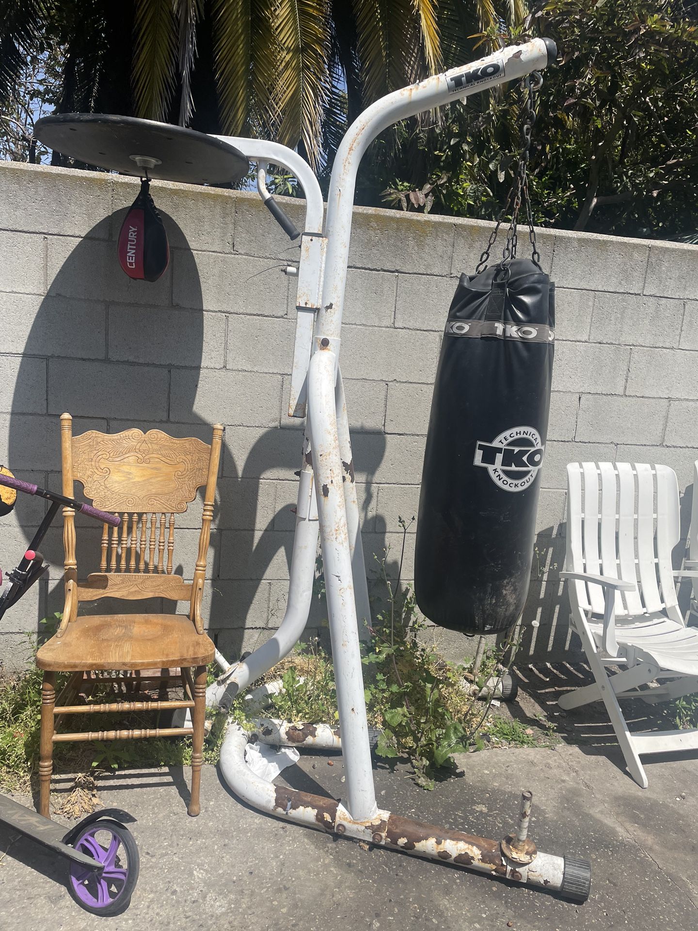 80 Pound Tko Punching Bag And Speed Bag Along With It’s Stand