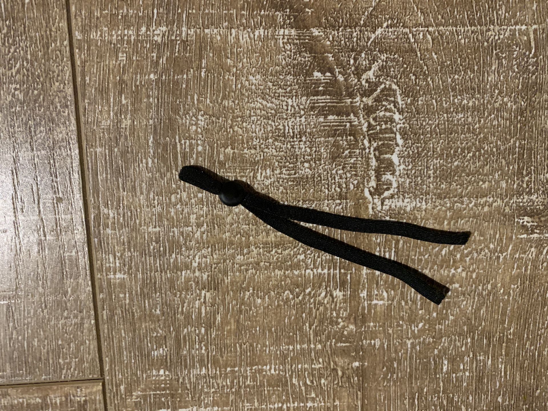 50 packs of 100 pcs sewing elastic for mask making.