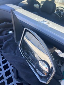 Nissan 350z OEM passenger mirror