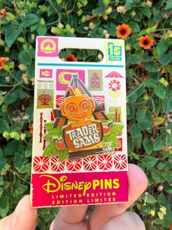 Disneyland Trader Sam’s 15th anniversary pin LE 2400