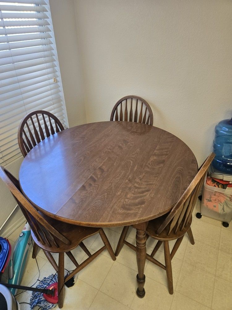 Antique Kitchen Table And Chairs