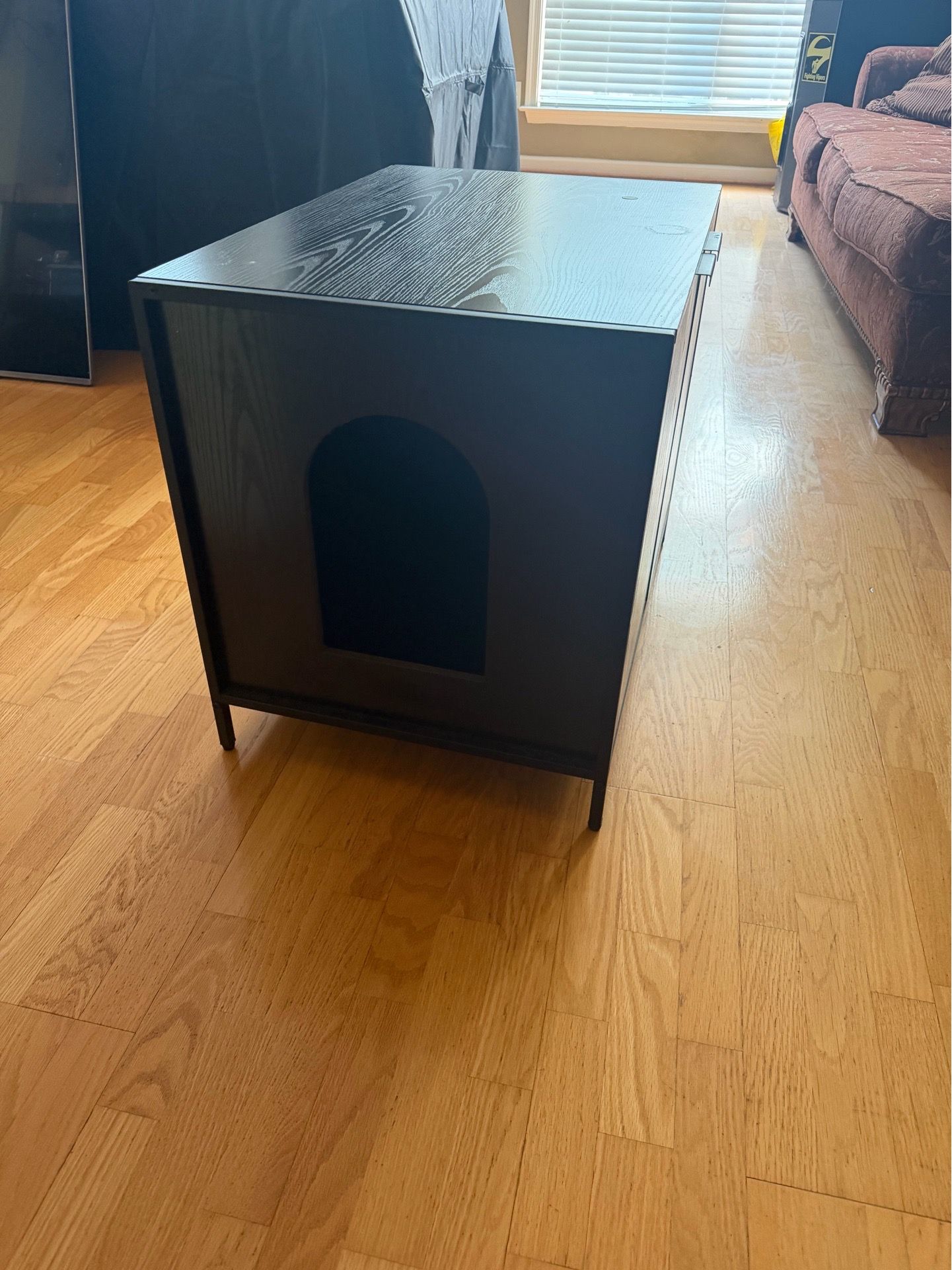 Cat litter box