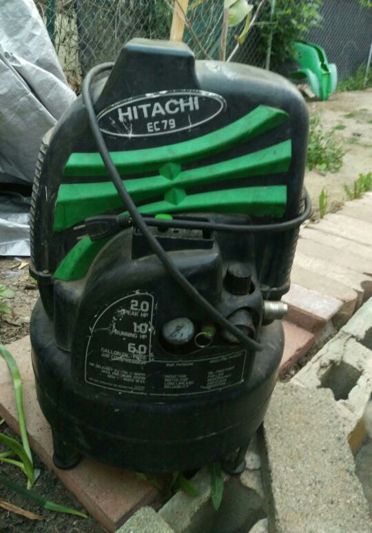 Air compressor