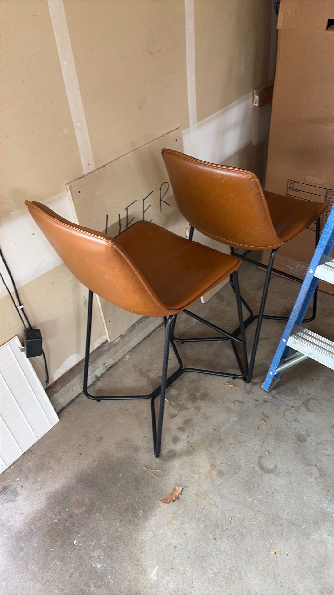 Bar stools pair