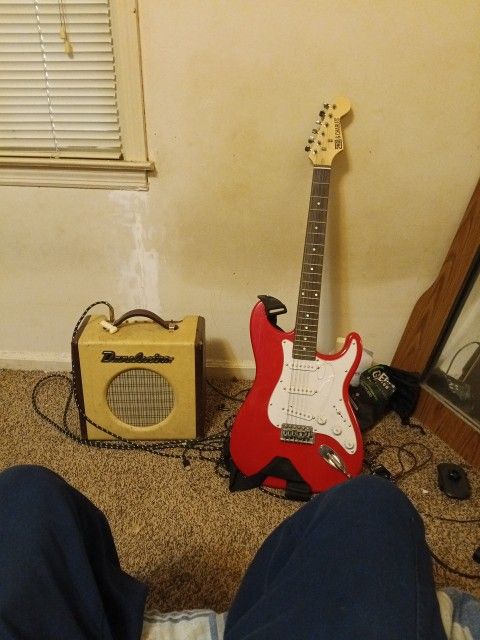 Electric Guitar With Amp