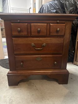 Nightstand 