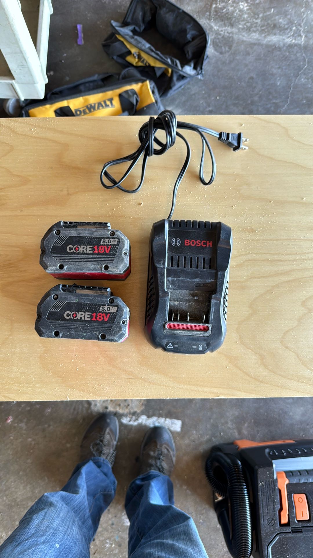 Bosch 18v 8Ah Batteries And Charger