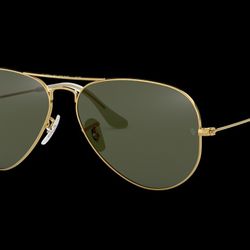 Ray Ban Aviator Sunglasses Gold; Green Lenses