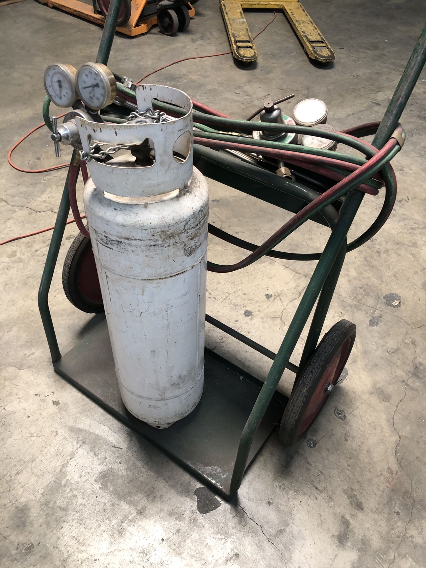 Smith cutting torch and heat torch kit w/ tank and Anthony Cart for