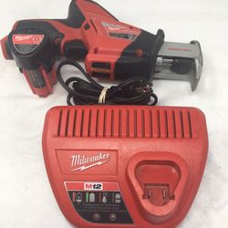 Milwaukee 2420-20 M12 Hackzall Reciprocating Saw  1.5 Ah Batteries And Charger