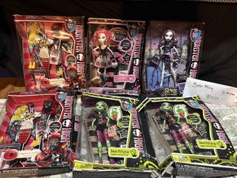 Monster Highs New And Used! Price In Description