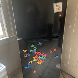 Magic Chef Refrigerator 