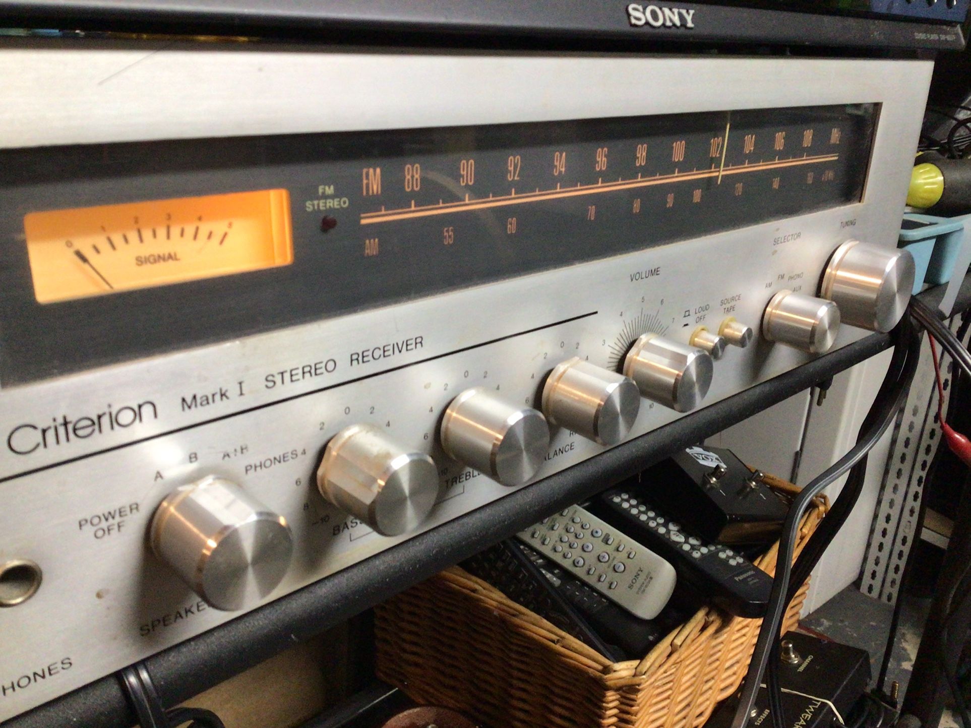 Receiver Vintage 60’s Wood Cabinet Criterion By Lafayette Great Condition