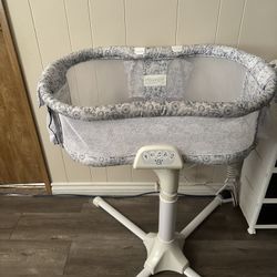 Halo Bassinet Swivel Sleeper