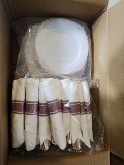 40 piece rose gold plate set