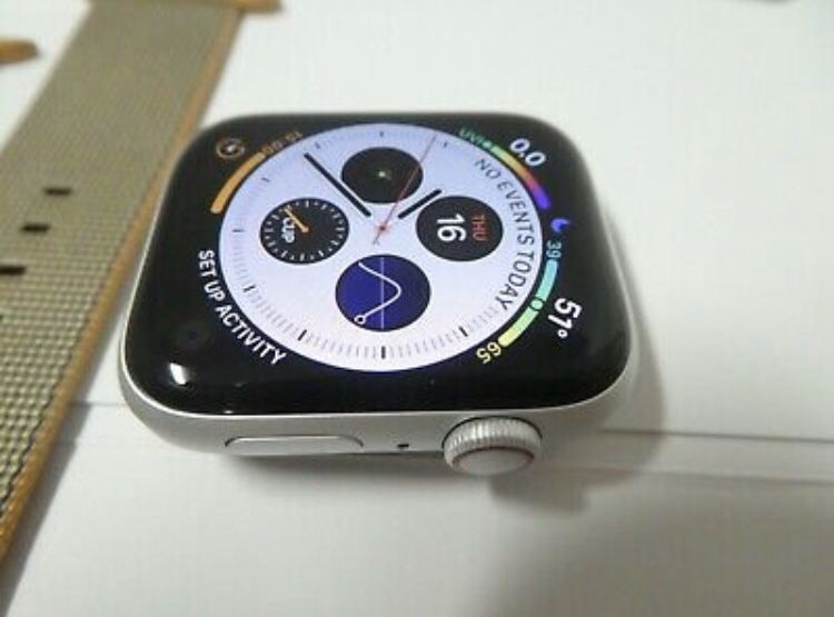 Silver Apple Watch series 5 44mm gps/LTE