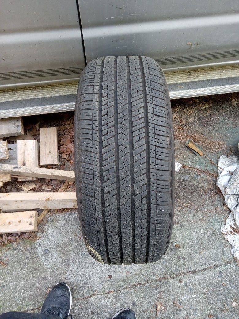 1 Bridgestone 245/45/20 Run Flat