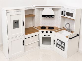Large Wooden Corner Play Kitchen Set | Interactive Kids Kitchen | Excellent Condition