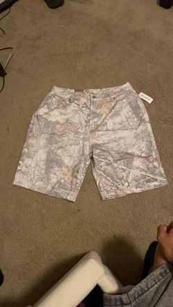 Camo baggy shorts