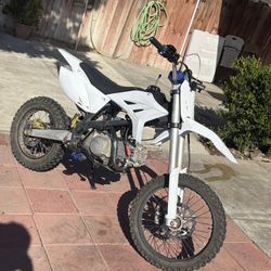 2021 Apollo Z40 140cc