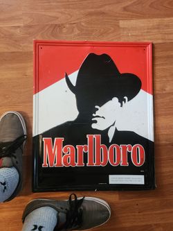 Vintage Marlboro Tin Metal Advertising Sign