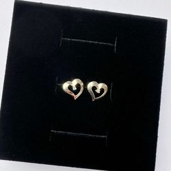 14k Gold Heart Earrings With Diamond