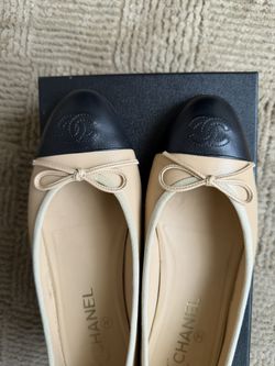 Chanel Classic Ballerina Ballet Flat Lambskin Beige Black sz 38