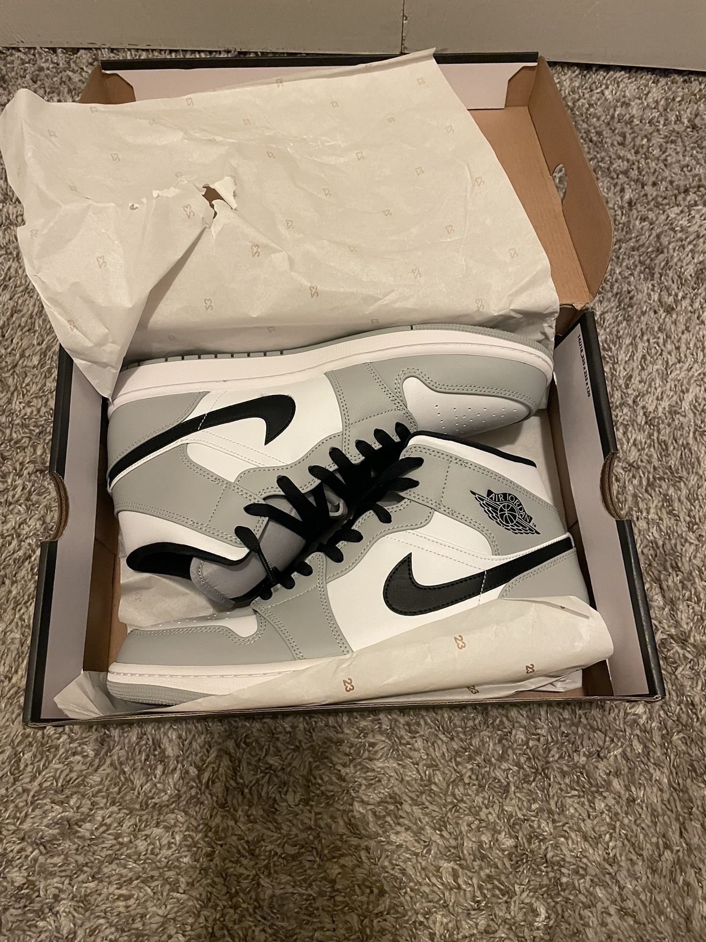 Air Jordan 1 Mid