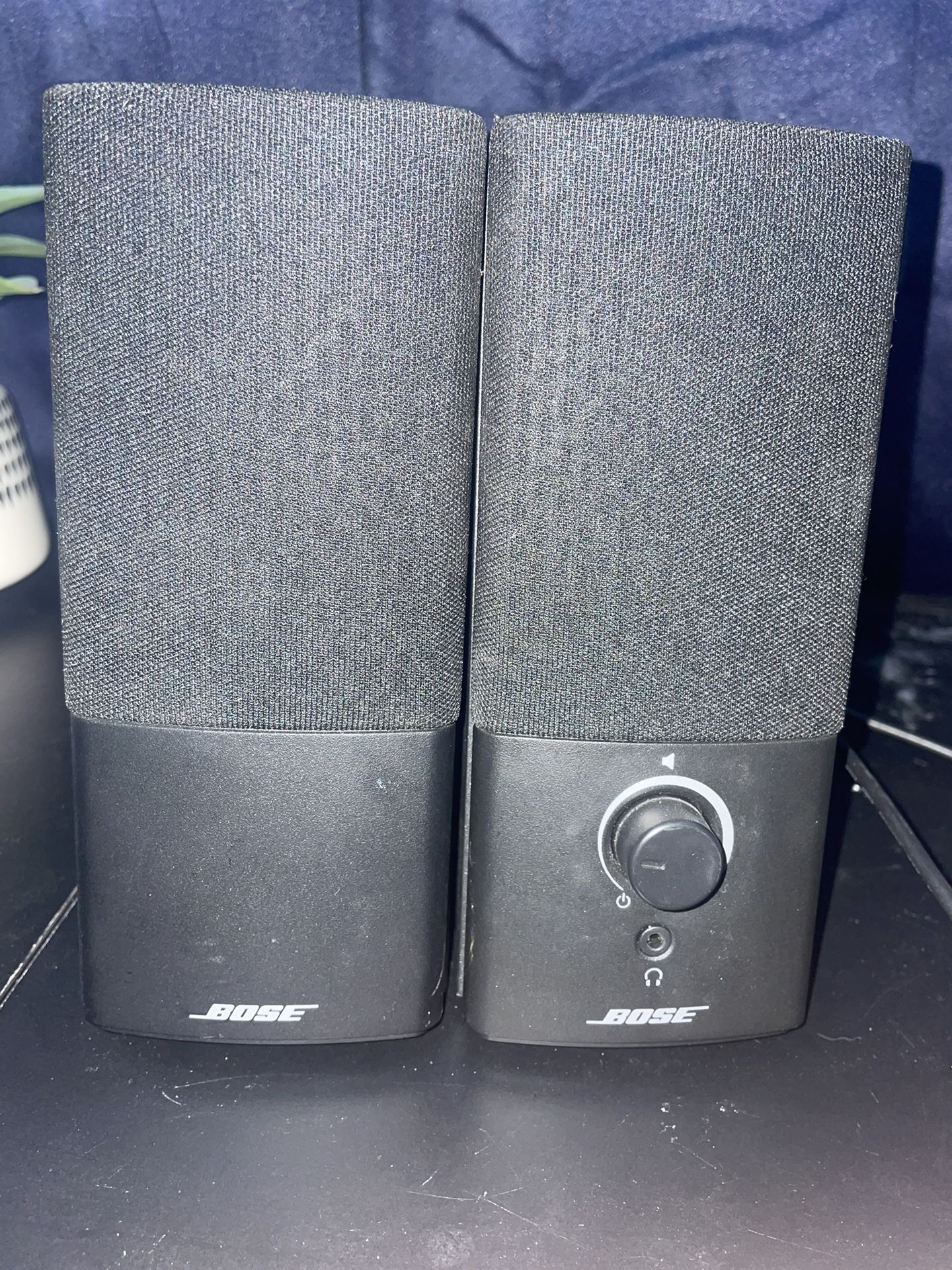 Working Bose Computer Speakers. 