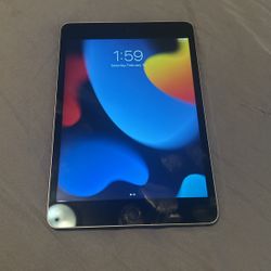 iPad Mini 4 WiFi + Cellular 