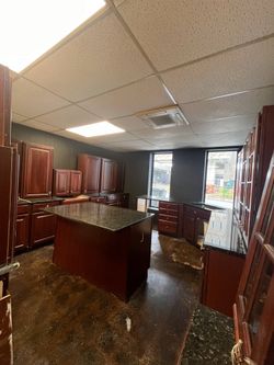Kitchen cabinet set