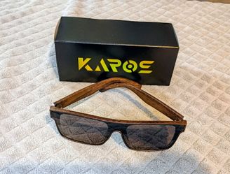 Kapoe square sunglasses