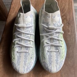 Yeezy Aliens 